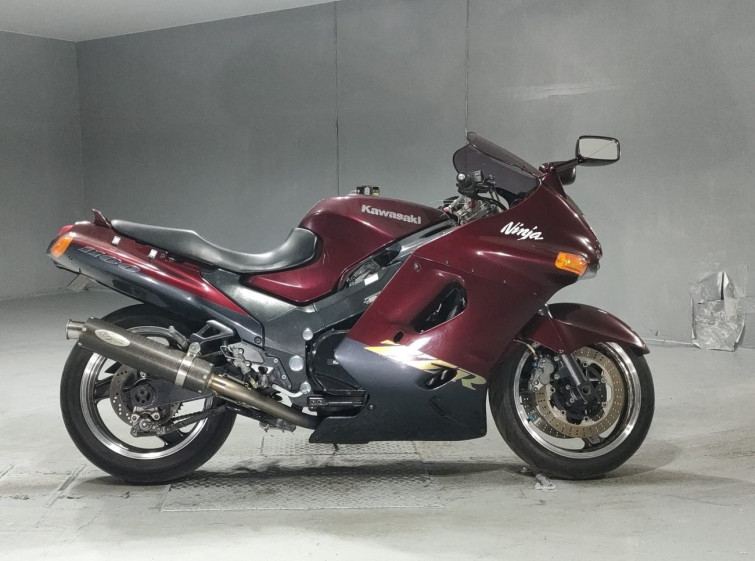 Мотоцикл Kawasaki ZZ-R1100 з пробігом 33964 km з пробігом 33964 km
