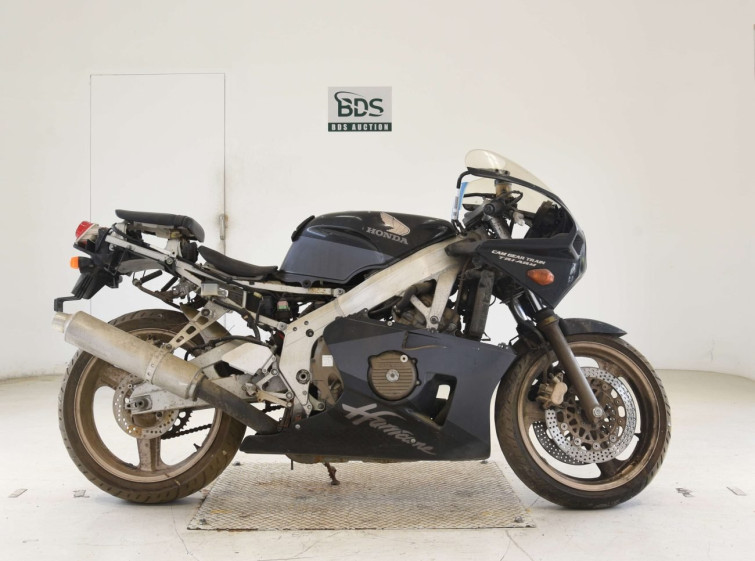 Мотоцикл Honda CBR400RR з пробігом 8429 km