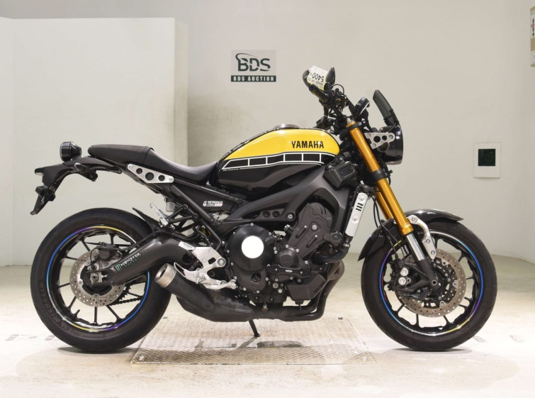 Мотоцикл Yamaha XSR900 з пробігом 33616 km