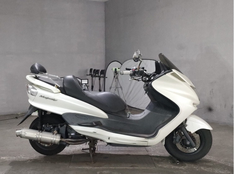Мотоцикл Yamaha MAJESTY 250C з пробігом 22752 km