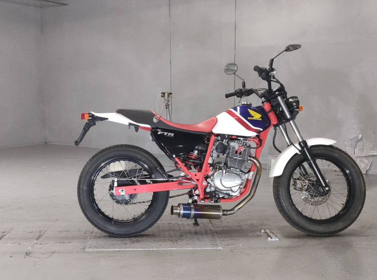 Мотоцикл Honda FTR223 с пробегом 13098 km с пробегом 13098 km