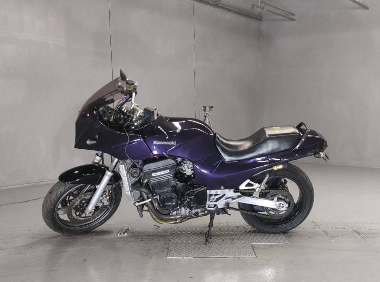 Мотоцикл Kawasaki GPZ900R з пробігом 49693 km з пробігом 49693 km