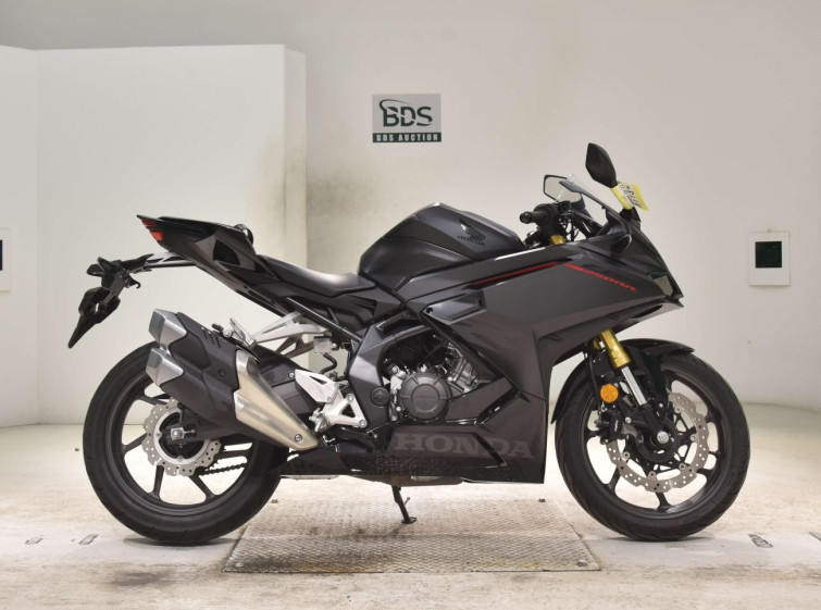 Мотоцикл Honda CBR250RR с пробегом 21502 km
