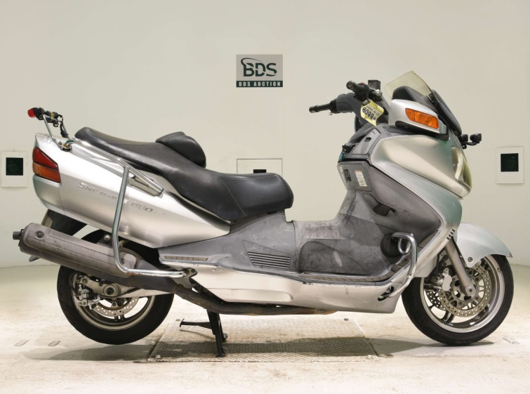 Мотоцикл Suzuki SKYWAVE 650 з пробігом 20142 km