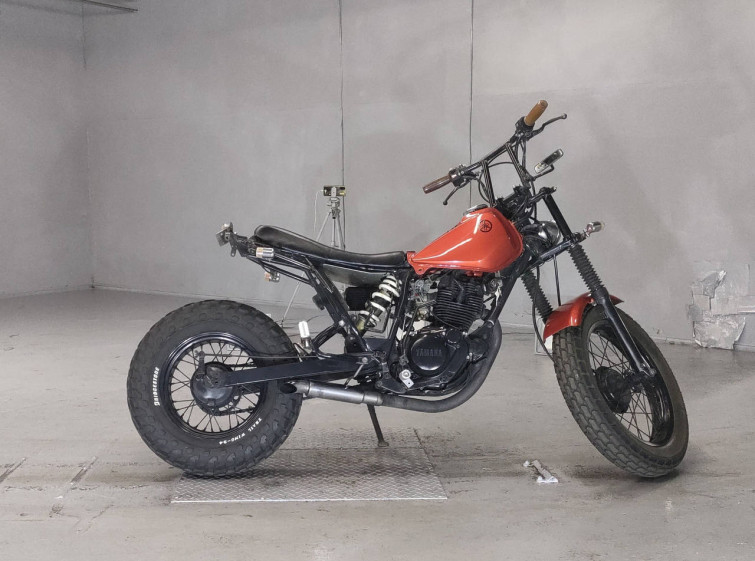 Мотоцикл Yamaha TW200 з пробігом 21954 km з пробігом 21954 km