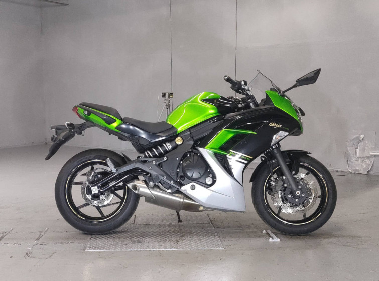 Мотоцикл Kawasaki NINJA400 с пробегом 7725 km с пробегом 7725 km