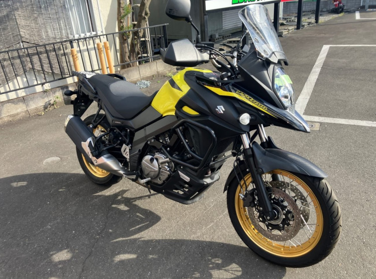Мотоцикл Suzuki V-STROM DL650A с пробегом 12435 km