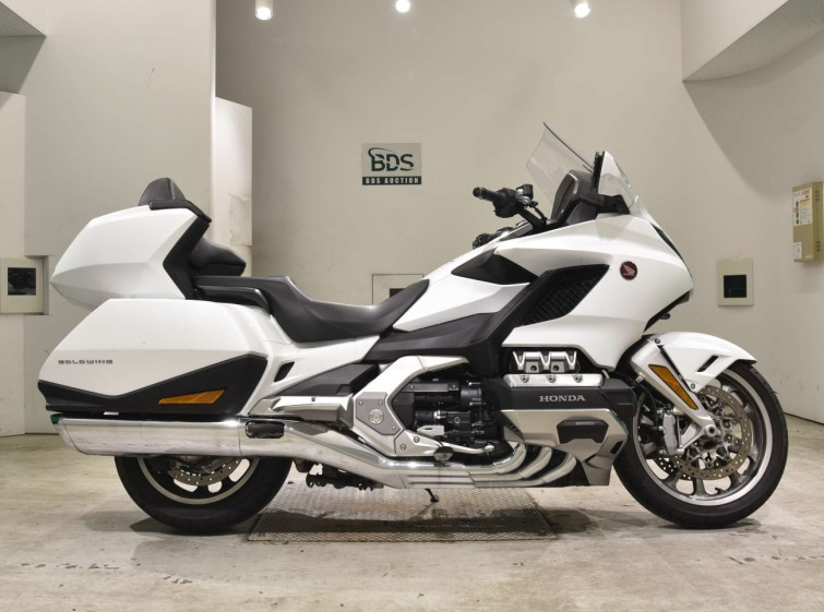 Мотоцикл Honda GL1800 TOUR с пробегом 31280 km