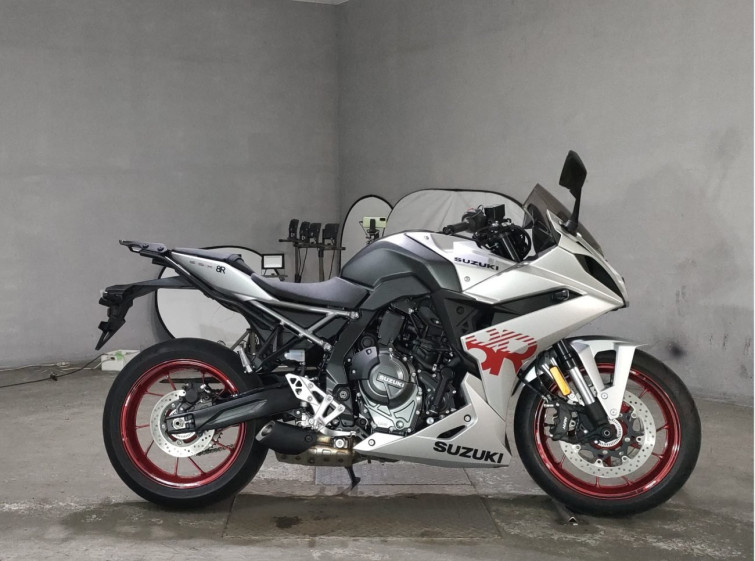 Мотоцикл Suzuki GSX-8R з пробігом 2192 km