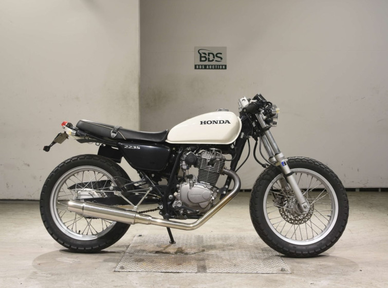 Мотоцикл Honda CB223S с пробегом 16938 km