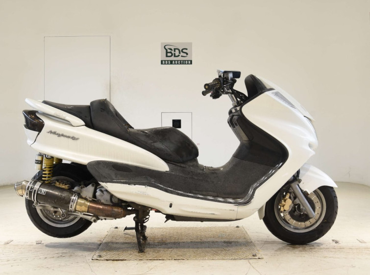 Мотоцикл Yamaha MAJESTY 250