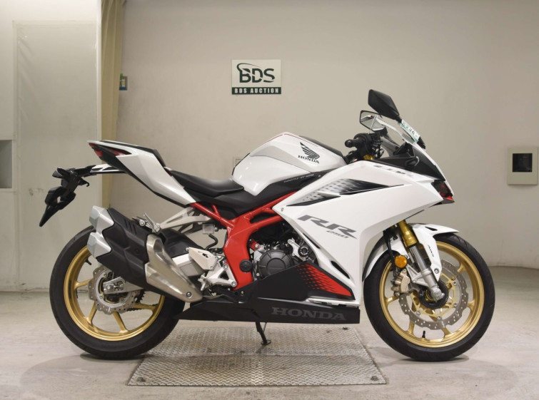 Мотоцикл Honda CBR250RRA з пробігом 1197 km