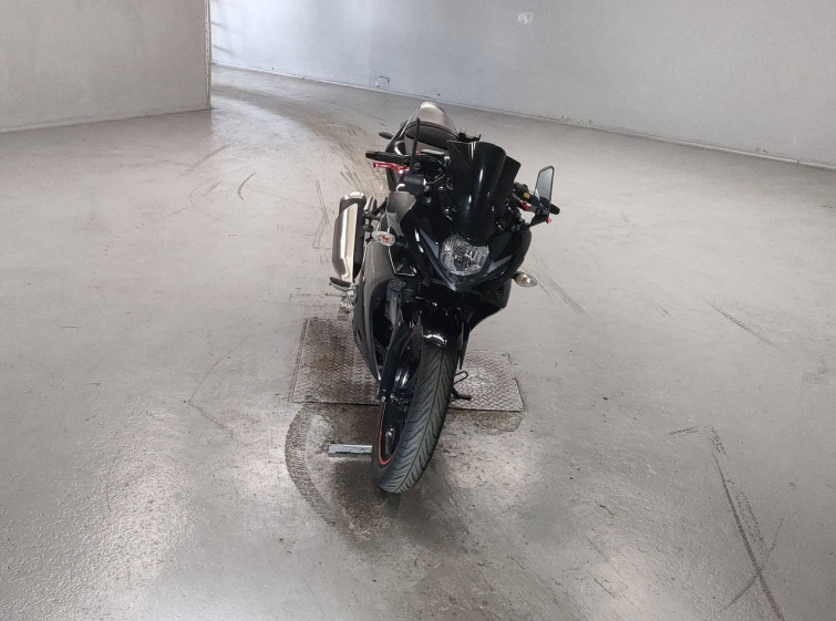 Мотоцикл Suzuki GSX250R з пробігом 23648 km з пробігом 23648 km