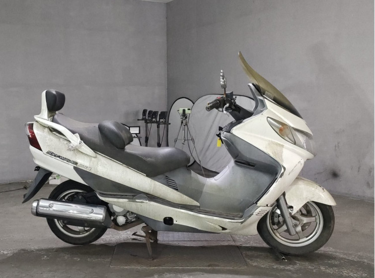 Мотоцикл Suzuki SKYWAVE 250