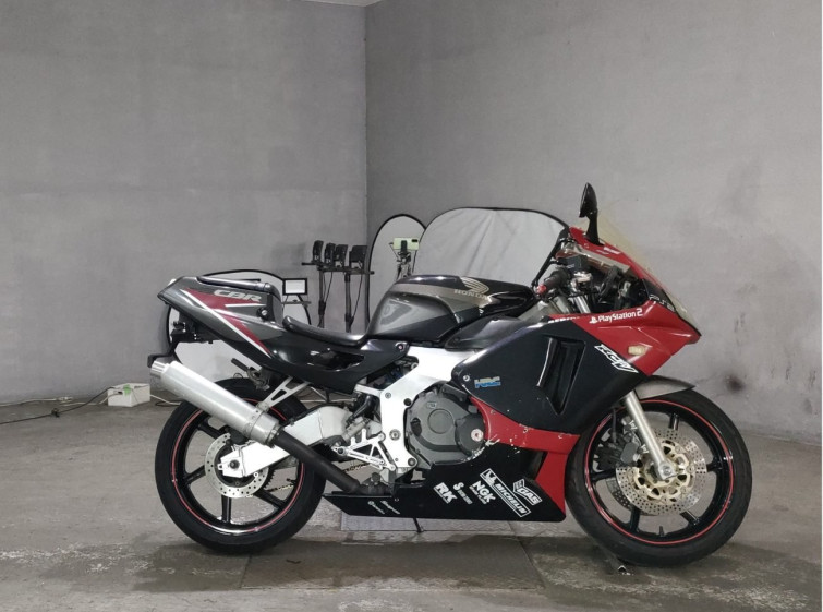 Мотоцикл Honda CBR250RR с пробегом 49289 km