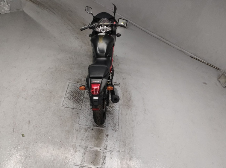 Мотоцикл Honda VTR250F з пробігом 2182 km з пробігом 2182 km