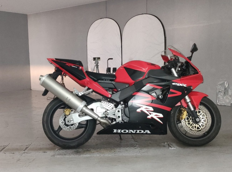 Мотоцикл Honda CBR954RR с пробегом 9716 km с пробегом 9716 km