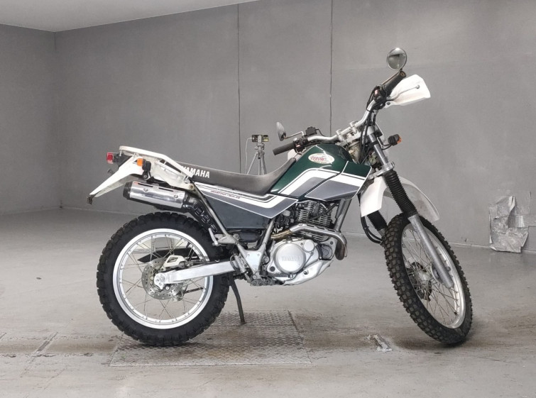 Мотоцикл Yamaha SEROW XT225 с пробегом 669 km с пробегом 669 km