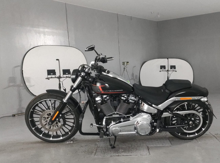 Мотоцикл HD FXBR1920 с пробегом 433 km с пробегом 433 km