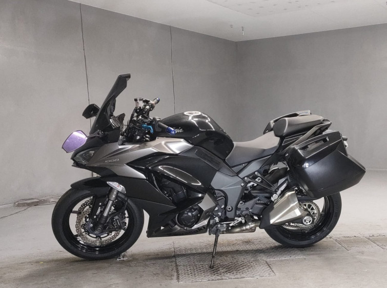 Мотоцикл Kawasaki NINJA1000 с пробегом 10502 km с пробегом 10502 km