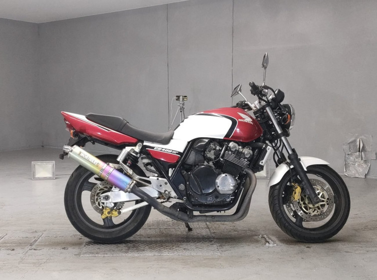 Мотоцикл Honda CB400SFV с пробегом 33868 km с пробегом 33868 km