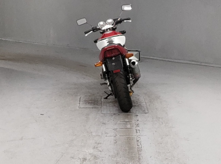 Мотоцикл Honda CB400SFV с пробегом 33868 km с пробегом 33868 km