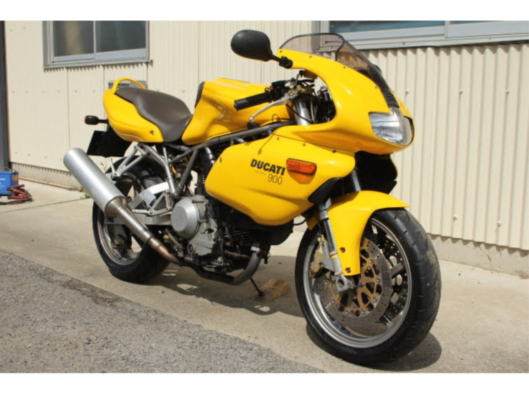 Мотоцикл Ducati 900SS IE с пробегом 27680 km