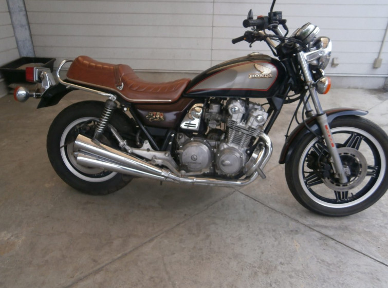 Мотоцикл Honda CB750 CUSTOM EXCLUSIVE с пробегом 17686 km