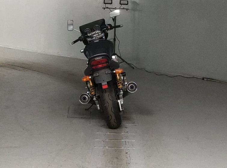 Мотоцикл Yamaha XJR1300 с пробегом 20171 km с пробегом 20171 km