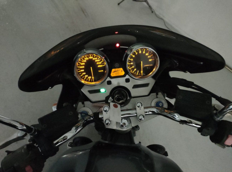 Мотоцикл Yamaha XJR1300 с пробегом 20171 km с пробегом 20171 km