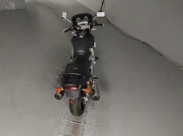 Мотоцикл Yamaha XJR1300 с пробегом 20171 km с пробегом 20171 km