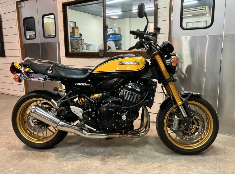 Мотоцикл Kawasaki Z900RS з пробігом 7830 km