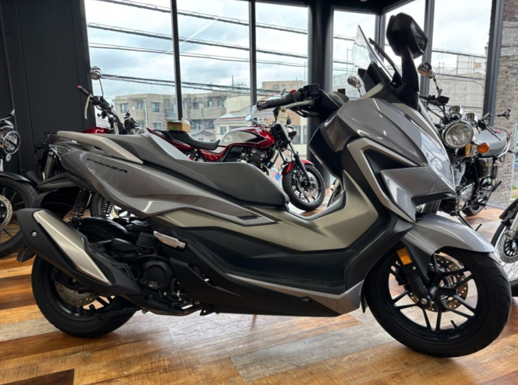 Мотоцикл Honda FORZA с пробегом 3087 km