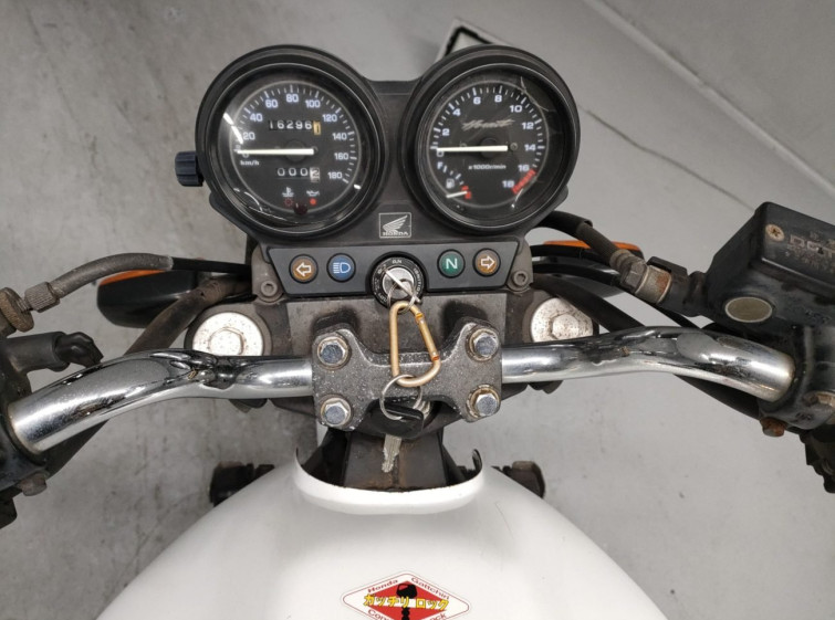 Мотоцикл Honda HORNET CB250F с пробегом 16296 km с пробегом 16296 km