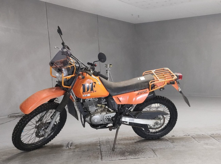 Мотоцикл Suzuki DF200E с пробегом 54387 km с пробегом 54387 km
