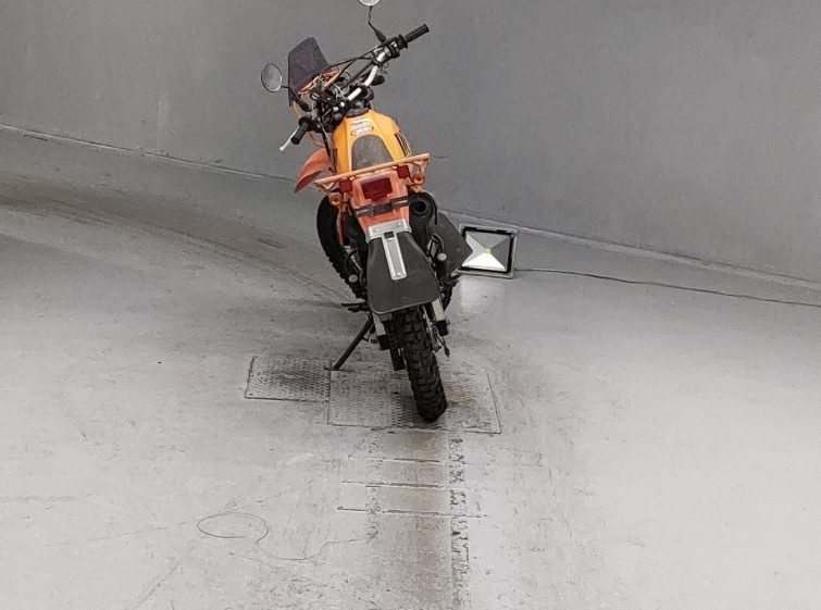 Мотоцикл Suzuki DF200E с пробегом 54387 km с пробегом 54387 km