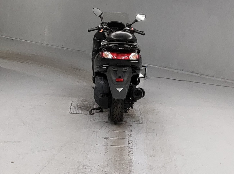 Мотоцикл Yamaha MAJESTY 250 з пробігом 18610 km з пробігом 18610 km