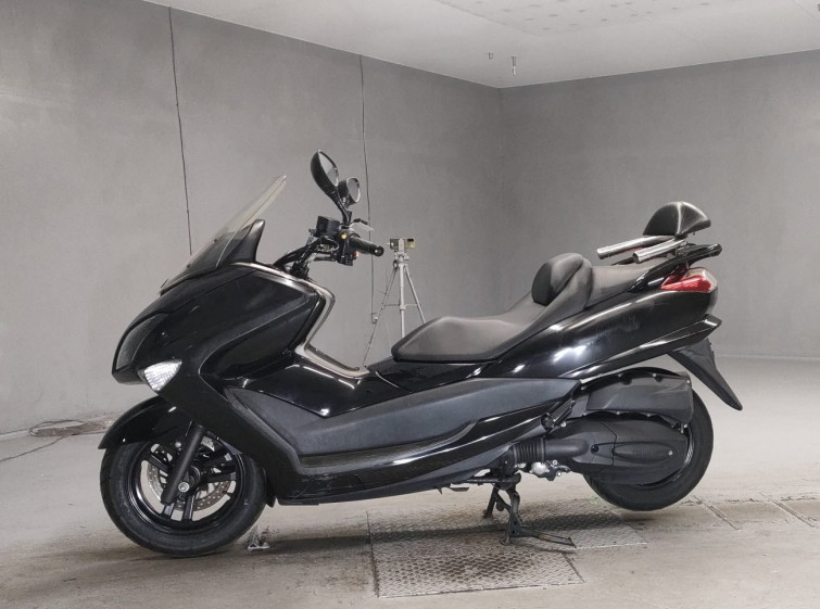 Мотоцикл Yamaha MAJESTY 250 з пробігом 18610 km з пробігом 18610 km