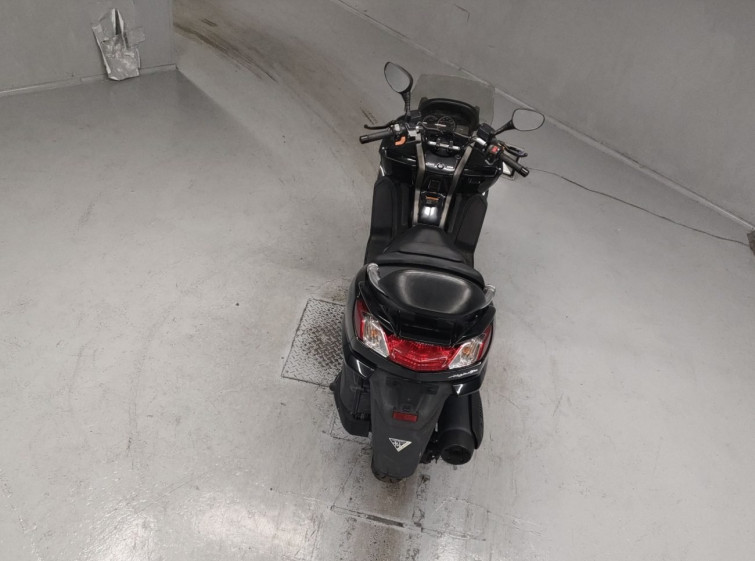 Мотоцикл Yamaha MAJESTY 250 з пробігом 18610 km з пробігом 18610 km