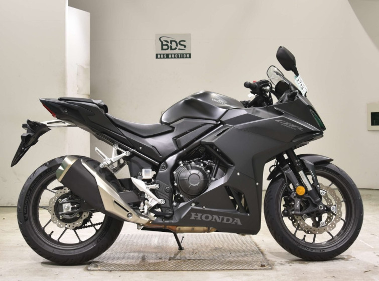 Мотоцикл Honda CBR400R-3 с пробегом 3960 km