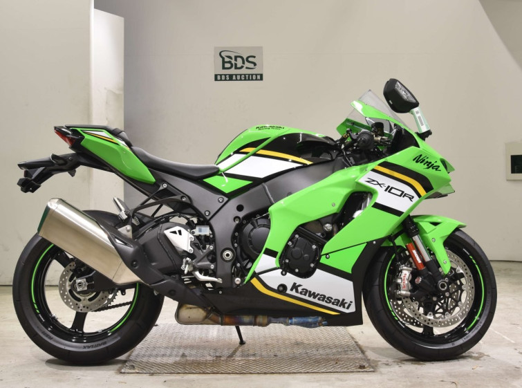 Мотоцикл Kawasaki NINJA ZX-10RA з пробігом 2205 km
