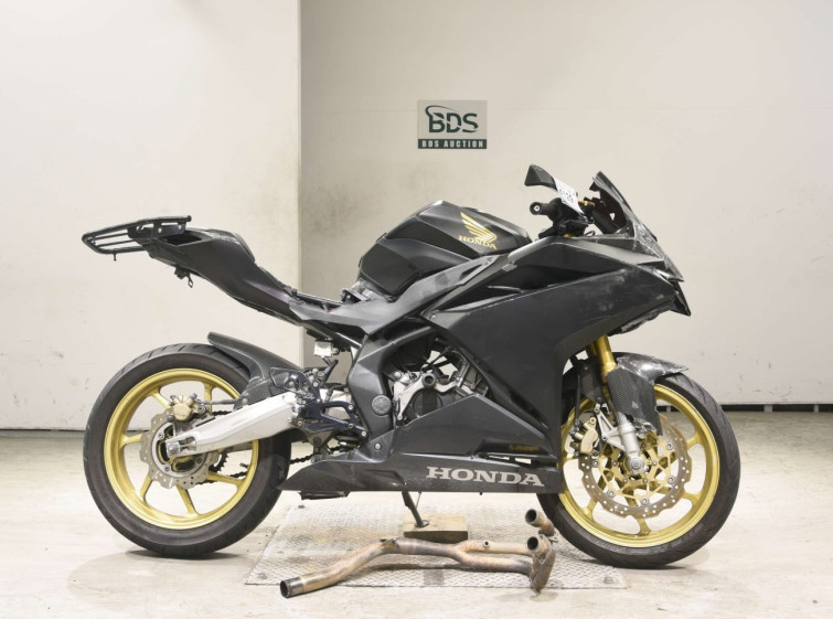 Мотоцикл Honda CBR250RR с пробегом 47021 km