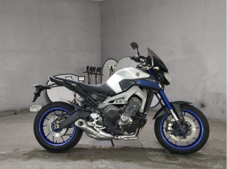 Мотоцикл Yamaha MT-09 с пробегом 71360 km