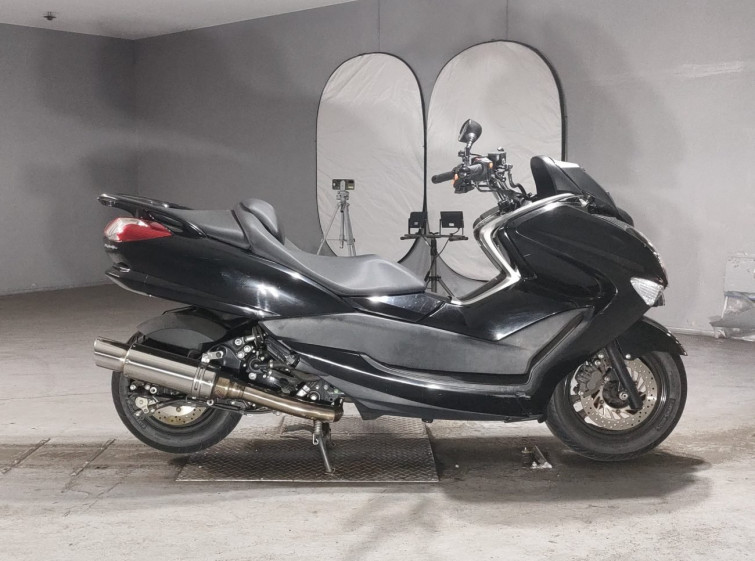 Мотоцикл Yamaha MAJESTY 250 з пробігом 9647 km