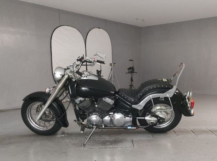 Мотоцикл Yamaha DRAGSTAR XVS400 CLASSIC с пробегом 28345 km с пробегом 28345 km