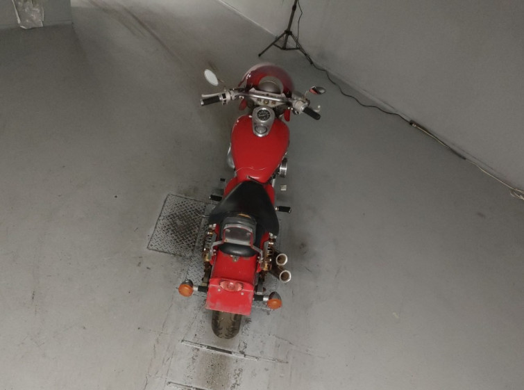 Мотоцикл Honda MAGNA250 с пробегом 21691 km с пробегом 21691 km