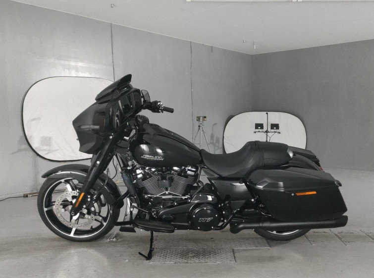Мотоцикл HD FLHXST1920 с пробегом 2 km с пробегом 2 km