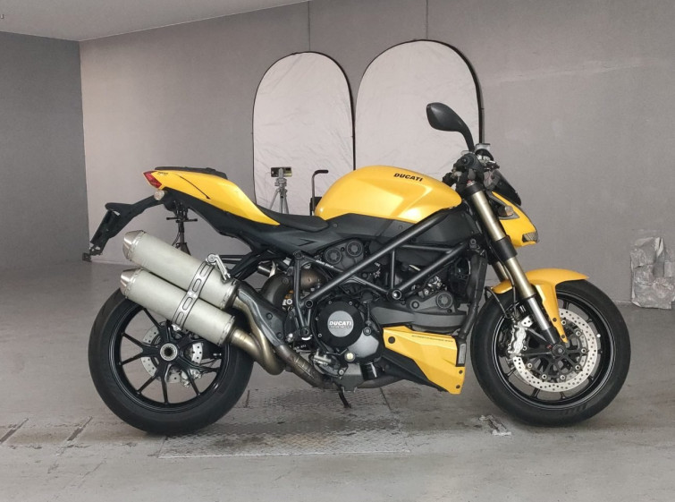 Мотоцикл Ducati STREETFIGHTER 848 с пробегом 46778 km с пробегом 46778 km