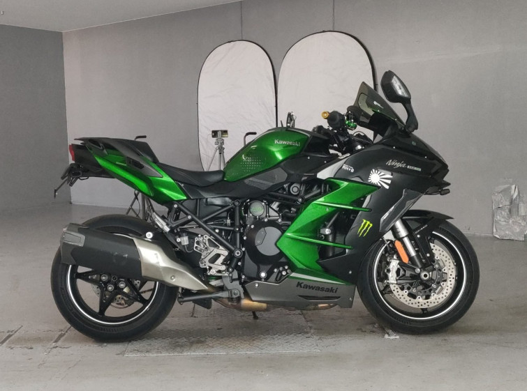 Мотоцикл Kawasaki NINJA H2 SX с пробегом 25385 km с пробегом 25385 km