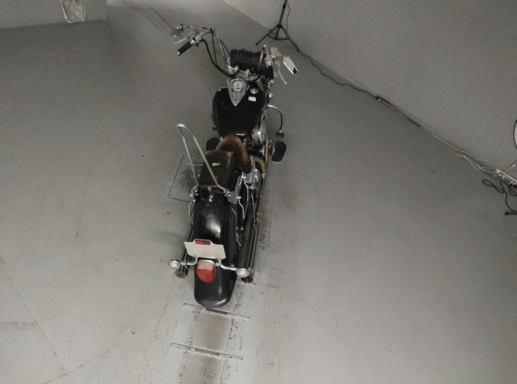 Мотоцикл Yamaha DRAGSTAR XVS400 CLASSIC